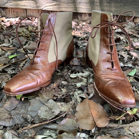 Vintage Salvatore Ferragamo two toned leather boots - Picture 5 of 8